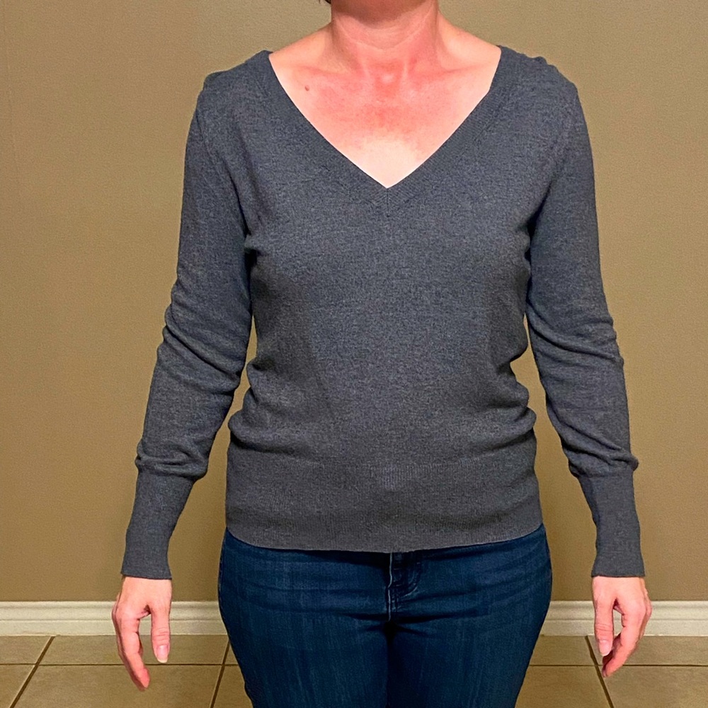 Large grey v-neck Mossimo sweater